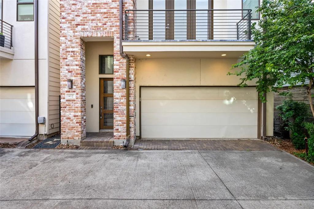 802 W Drew Street Houston TX 77006