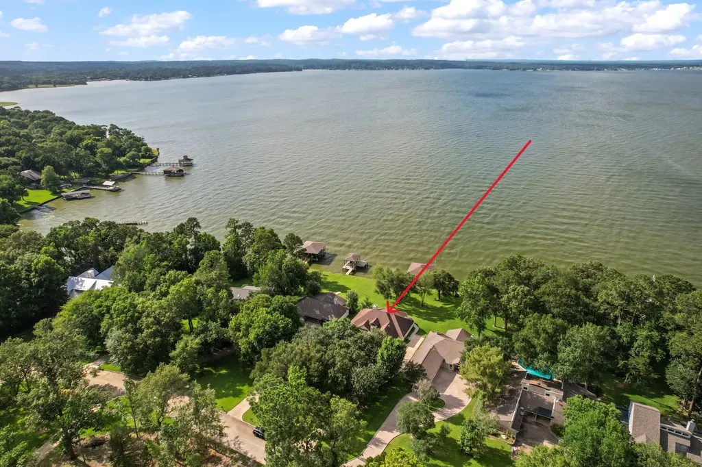 151 Lake Oaks Boulevard Coldspring TX 77331
