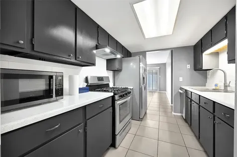 1043 Sierra Shadows Drive Katy TX 77450