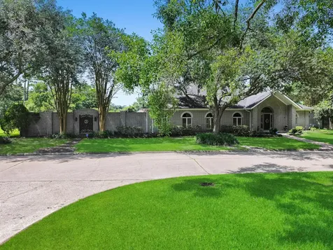 3 Bayou Bend Beaumont TX 77706