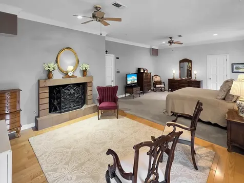 3 Bayou Bend Beaumont TX 77706