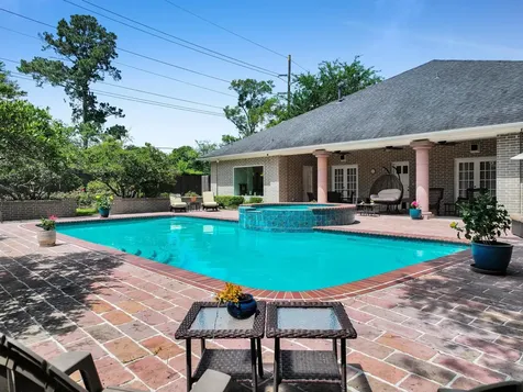 3 Bayou Bend Beaumont TX 77706