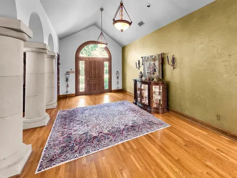 3 Bayou Bend Beaumont TX 77706