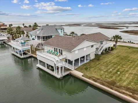 4231 Jolly Roger Road Jamaica Beach TX 77554