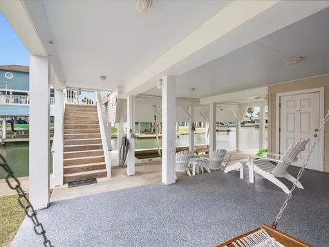 4231 Jolly Roger Road Jamaica Beach TX 77554