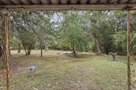 301 N Pine Street Woodville TX 75979