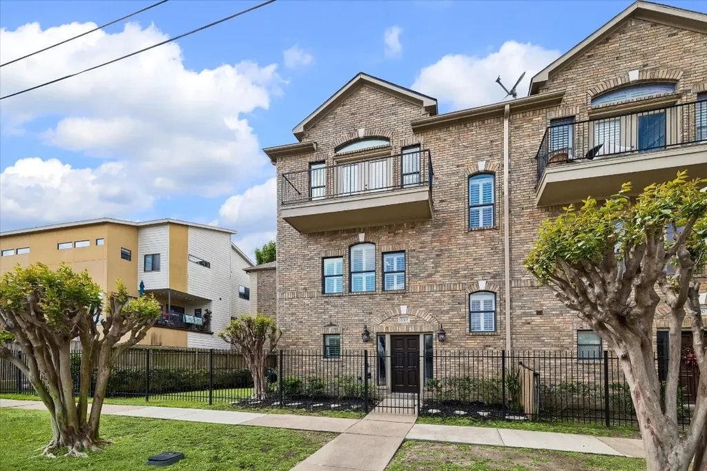 2312 Jackson Street Houston TX 77004