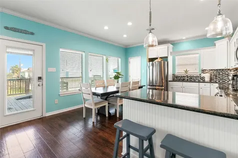 113 Mar Vista Court Surfside Beach TX 77541