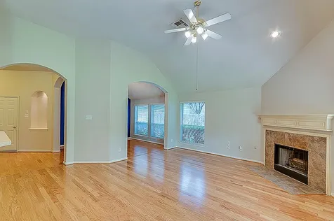 11 Trilling Bird Place The Woodlands TX 77384