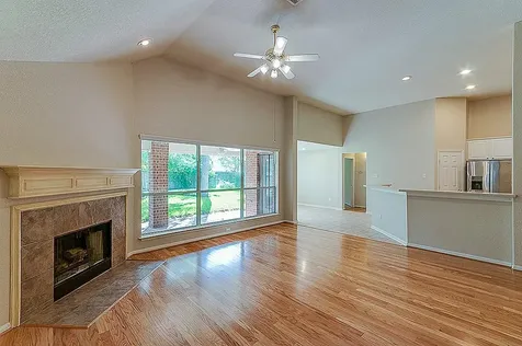 11 Trilling Bird Place The Woodlands TX 77384