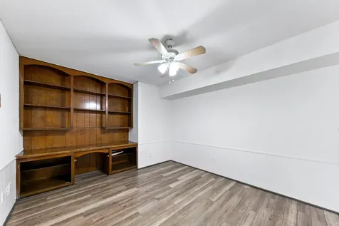 361 N Post Oak Lane 231 Houston TX 77024