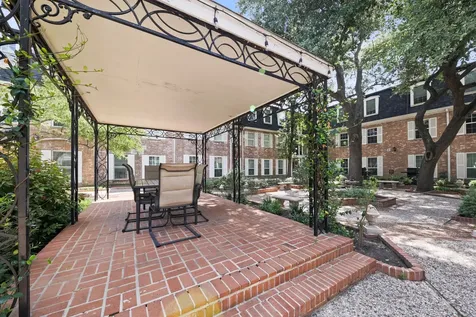 361 N Post Oak Lane 231 Houston TX 77024