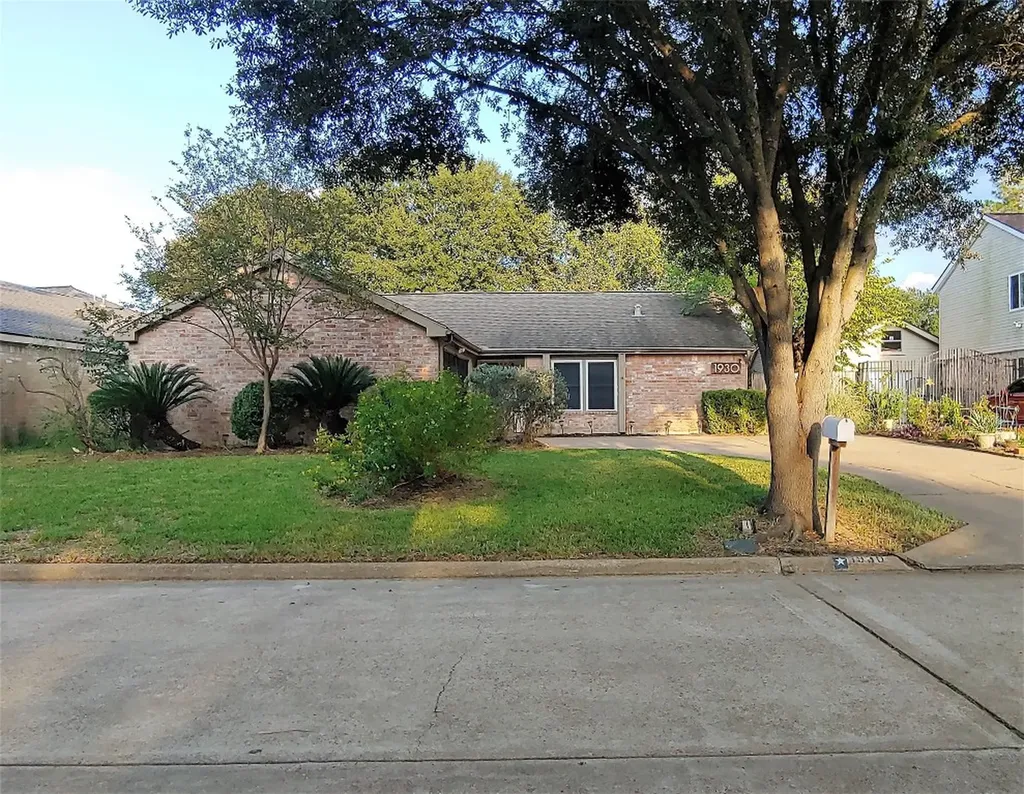 1930 Pepperwood Lane Houston TX 77084