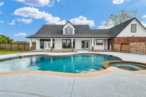 863 Bunkhouse Trail Angleton TX 77515