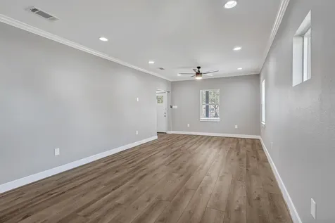 430 N Hutcheson Street Houston TX 77003