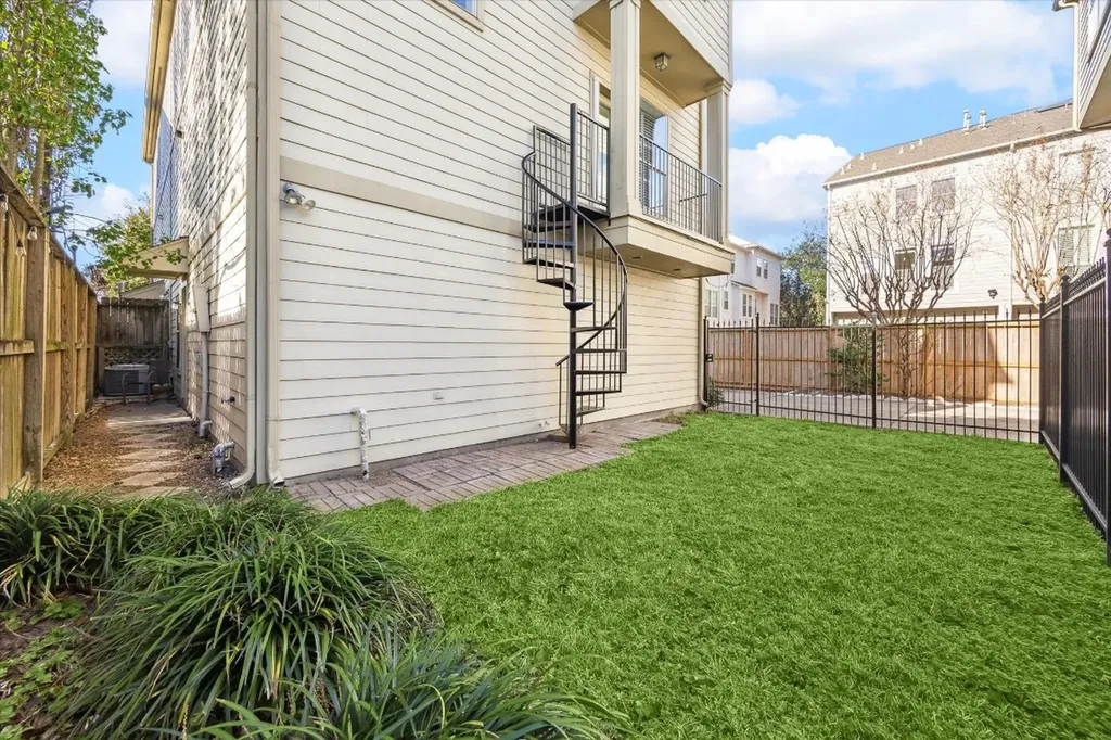 1507 Anita Street Houston TX 77004