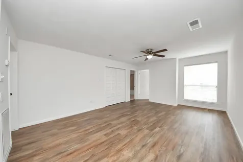 5515 Strack Road 122 Houston TX 77069