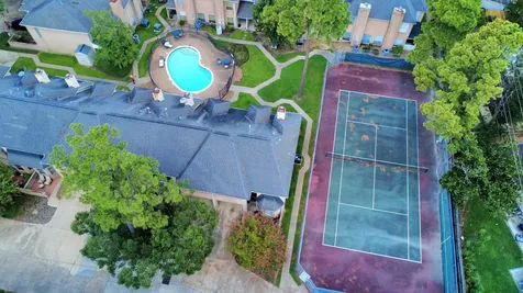 5515 Strack Road 122 Houston TX 77069