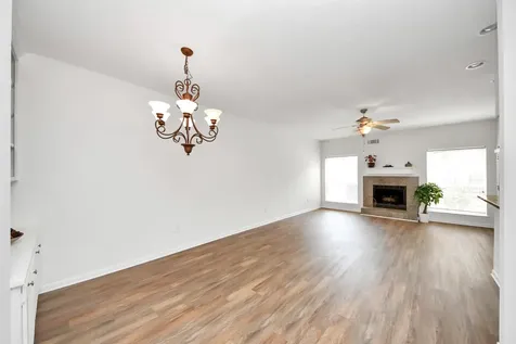 5515 Strack Road 122 Houston TX 77069