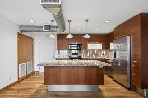 915 Franklin Street 9l Houston TX 77002