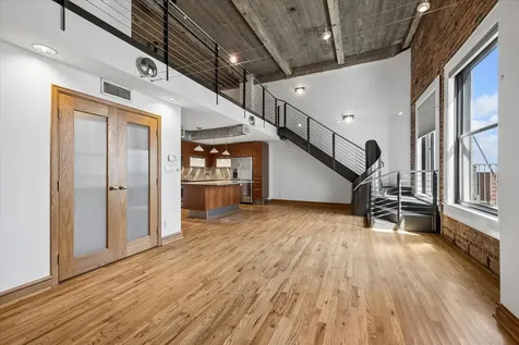 915 Franklin Street 9l Houston TX 77002