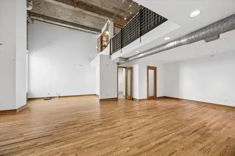 915 Franklin Street 9l Houston TX 77002