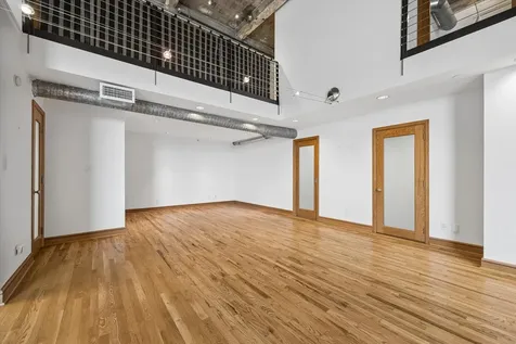 915 Franklin Street 9l Houston TX 77002