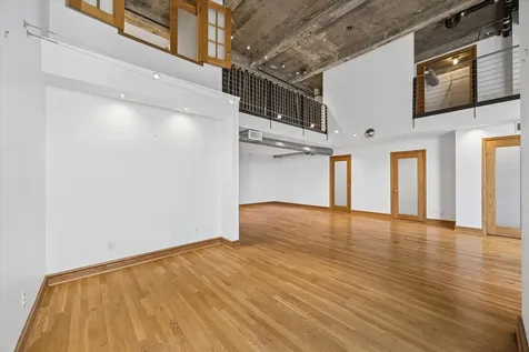 915 Franklin Street 9l Houston TX 77002