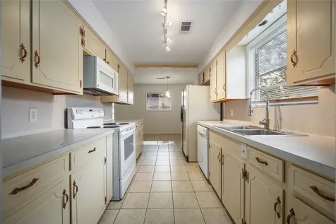 814 Alyse Street Deer Park TX 77536