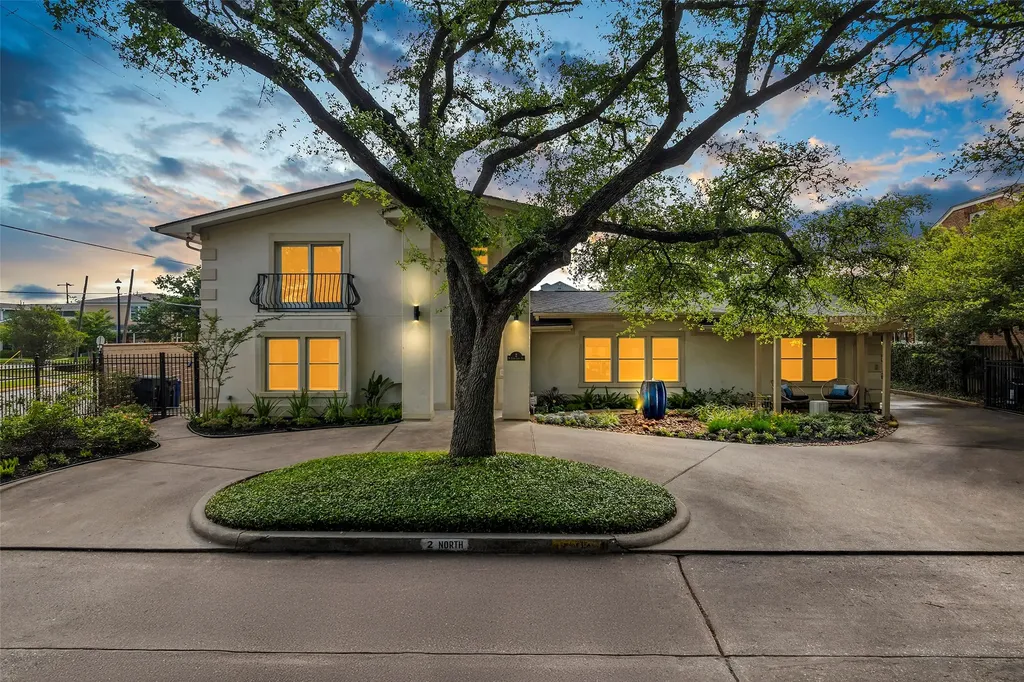 2 Cedar Lawn Drive N Galveston TX 77551