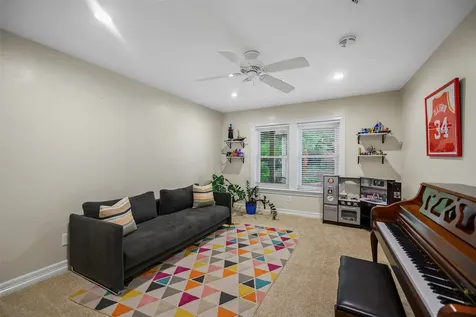 2 Cedar Lawn Drive N Galveston TX 77551