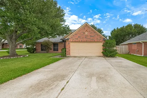 3803 Doveswood Circle Needville TX 77461