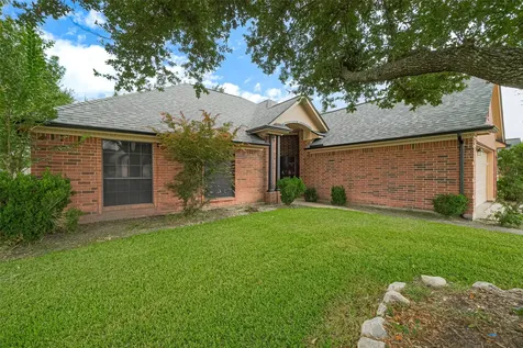 3803 Doveswood Circle Needville TX 77461