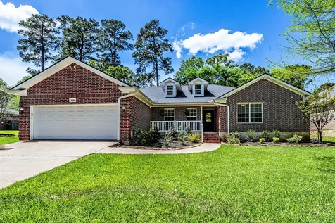 1916 Greentree Drive Huntsville TX 77340