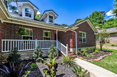 1916 Greentree Drive Huntsville TX 77340