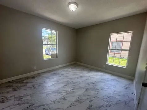 7410 Dallas Street Houston TX 77011