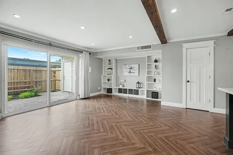 18206 Heritage Lane 8206 Nassau Bay TX 77058