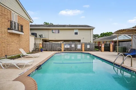 18206 Heritage Lane 8206 Nassau Bay TX 77058