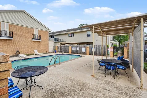 18206 Heritage Lane 8206 Nassau Bay TX 77058