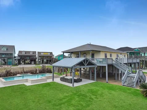 959 Tidelands Drive Port Bolivar TX 77650