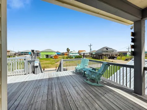 959 Tidelands Drive Port Bolivar TX 77650