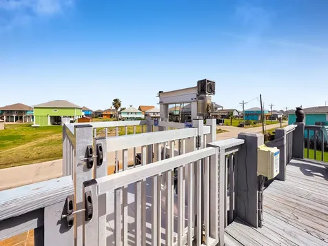 959 Tidelands Drive Port Bolivar TX 77650