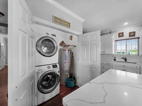 959 Tidelands Drive Port Bolivar TX 77650