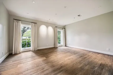 1 Gage Court Houston TX 77024