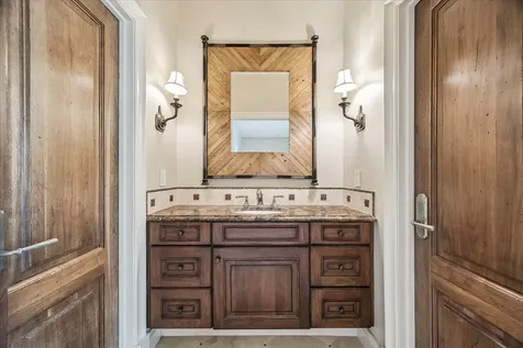 1 Gage Court Houston TX 77024