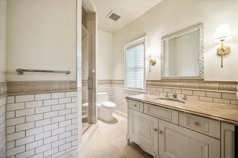 1 Gage Court Houston TX 77024