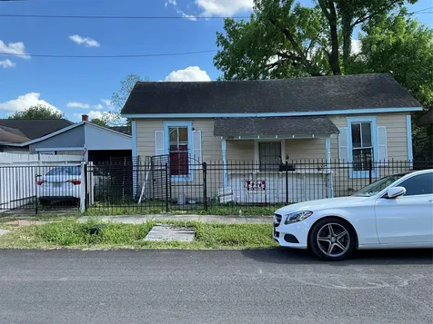 2614 Lee Street Houston TX 77026