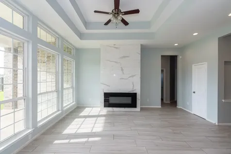 2040 Twin Lakes Boulevard West Columbia TX 77486