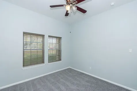 2040 Twin Lakes Boulevard West Columbia TX 77486