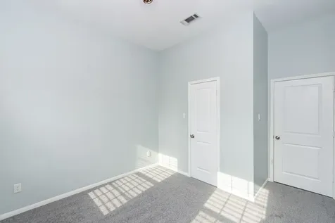 2040 Twin Lakes Boulevard West Columbia TX 77486